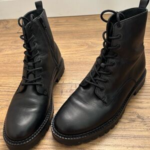 Vince Cabria Lug Leather Boot US 8 / EU 38